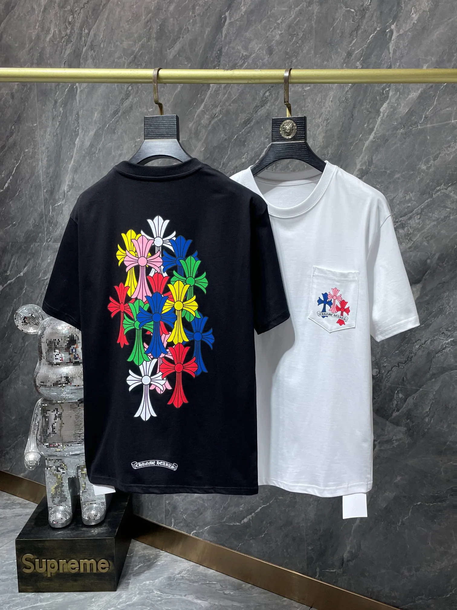 P140 New Chrome Hearts 25ss for summer. High gram weight, environmentally friendly and high-quality top-grade fabric. 260g~270g. Chrome classic color phantom cross letter flower arm length T. Imported environmentally friendly glue printing and dyeing. Counter synchronization. Re-engraved version 1:1. Recommended color: black white. Size: S, M, L, XL